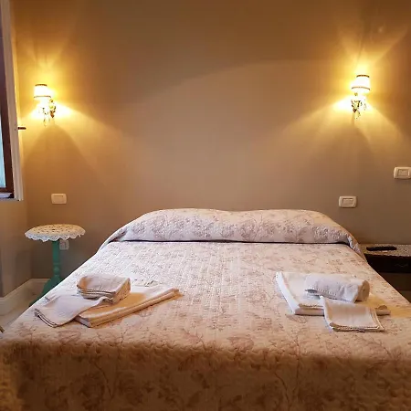 Liberty Ofelia Locazioni Brevi 3*