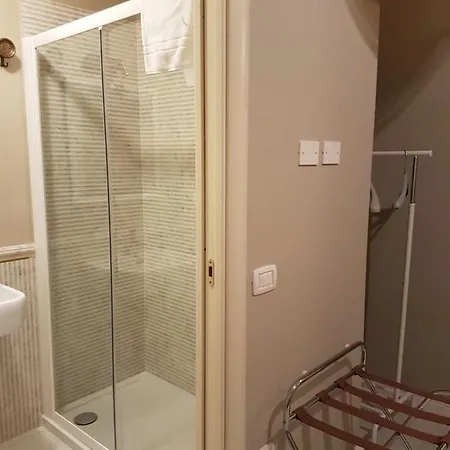 Liberty Ofelia Locazioni Brevi 게스트하우스 칼리아리