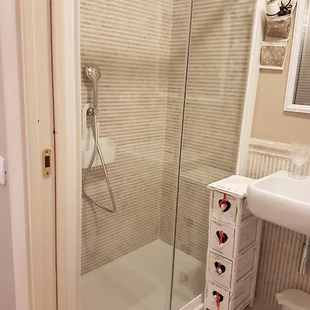 Liberty Ofelia Locazioni Brevi 3* 칼리아리