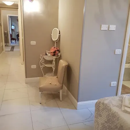 Liberty Ofelia Locazioni Brevi 게스트하우스 3*