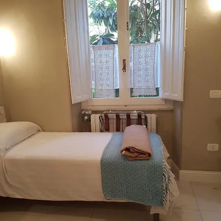 Liberty Ofelia Locazioni Brevi 3*