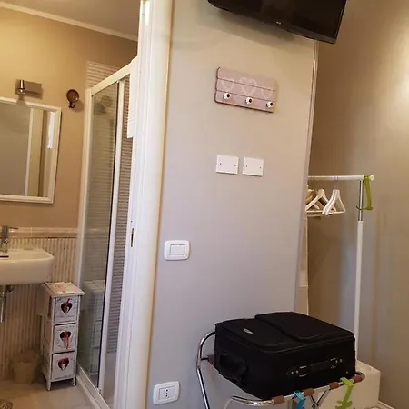 게스트하우스 Liberty Ofelia Locazioni Brevi 칼리아리