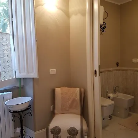 Liberty Ofelia Locazioni Brevi 칼리아리