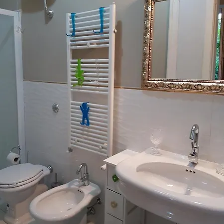 Liberty Ofelia Locazioni Brevi 게스트하우스 칼리아리