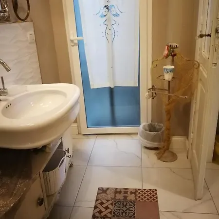 게스트하우스 Liberty Ofelia Locazioni Brevi 3*